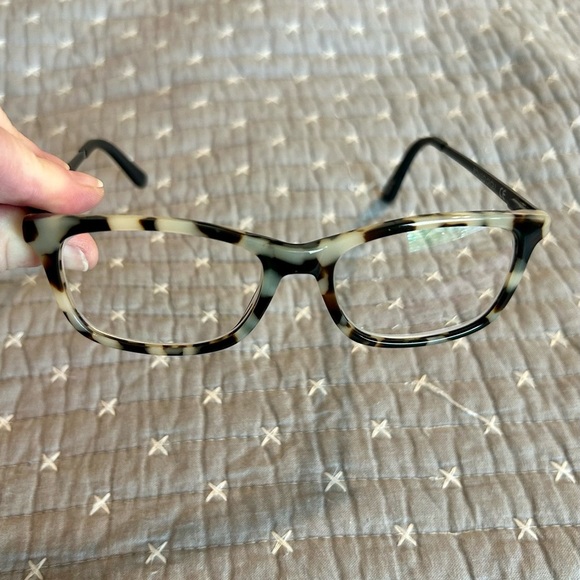 Romeo Gigli Tortoiseshell Glasses - Picture 3 of 3